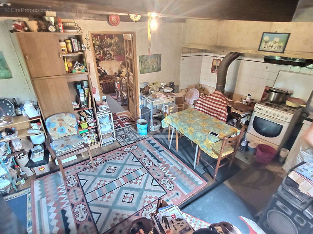 Maison en pierre de 1900 à Viazac !!!! - photo 2