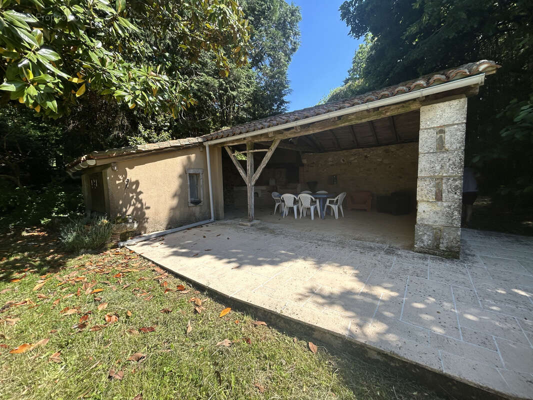 Maison à MAZEROLLES