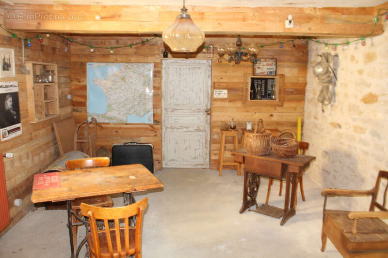 Maison à CEYZERIAT