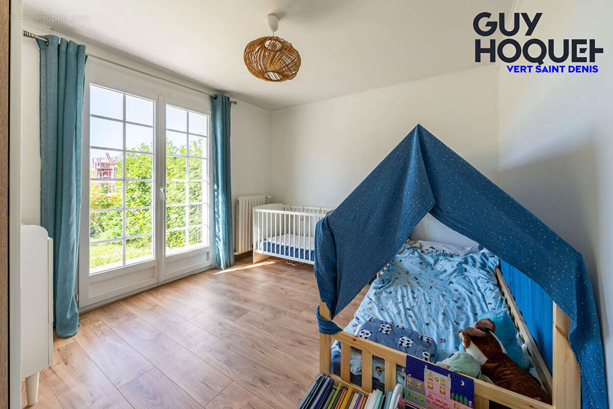 Maison à VERT-SAINT-DENIS