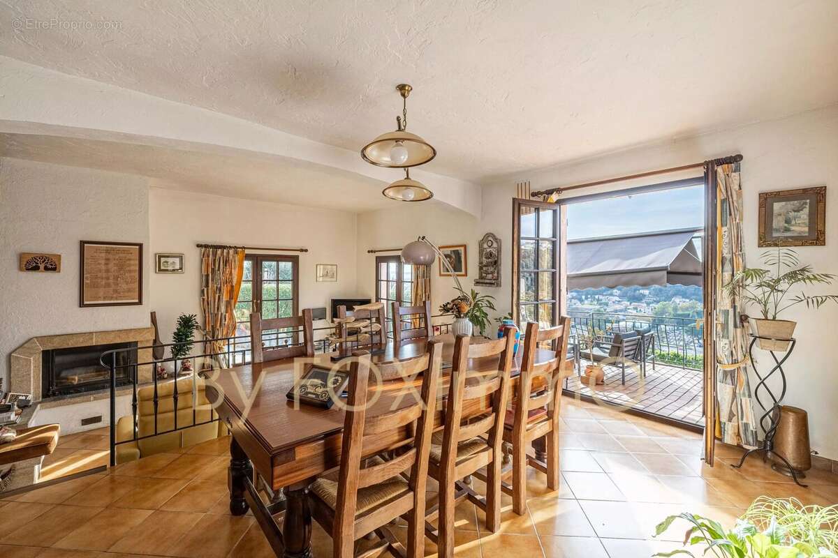 Maison à CAGNES-SUR-MER