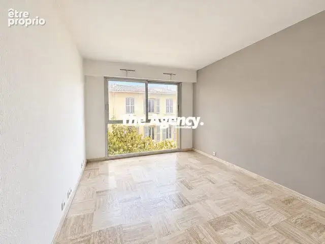 Appartement 1 pièce 20 m² à vendre à Marseille-7e (13007) - photo 1