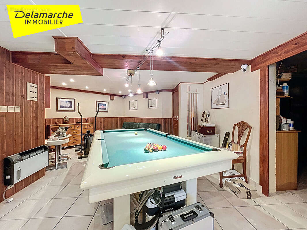 A VENDRE A AVRANCHES Maison de standing 5 chambres, piscine, double garage et dépendances  ( 50300 ) - photo 14