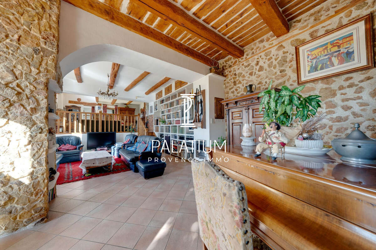 Maison à AURIOL