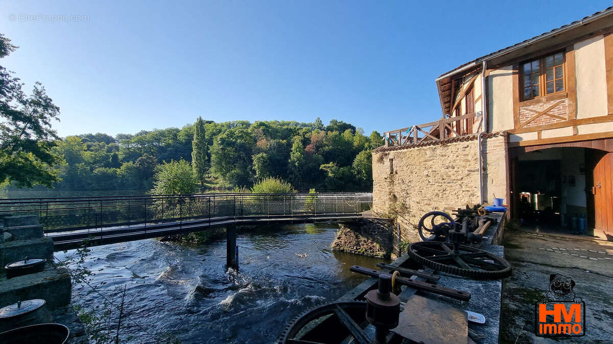 Maison à SAINT-JUNIEN