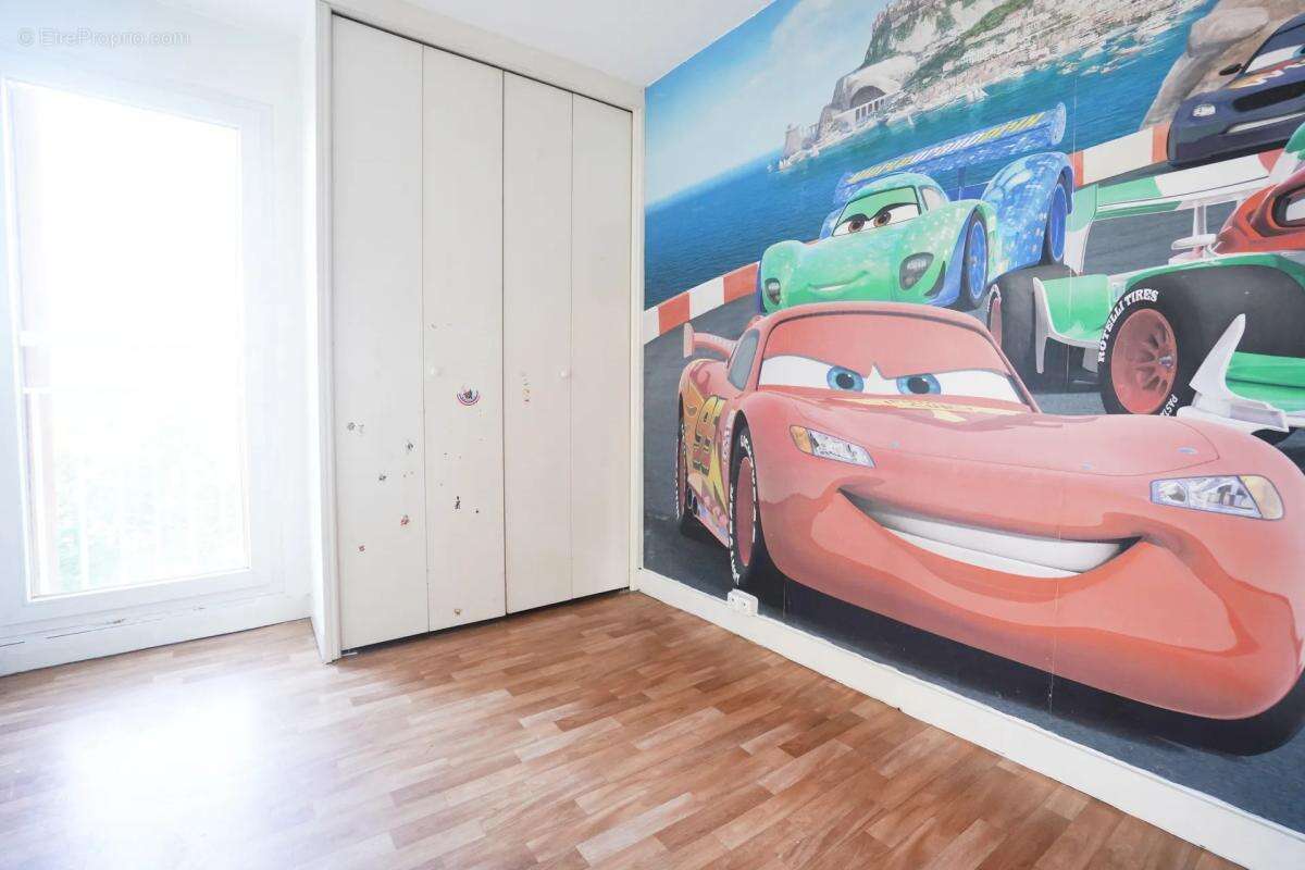 Appartement à FRESNES