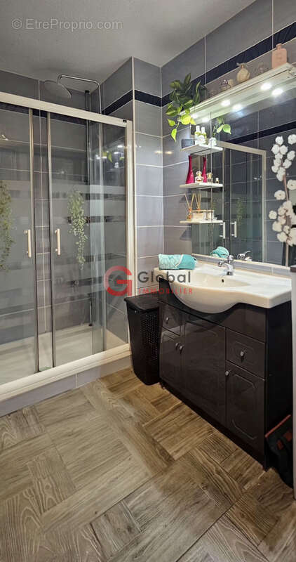 Appartement à SALON-DE-PROVENCE