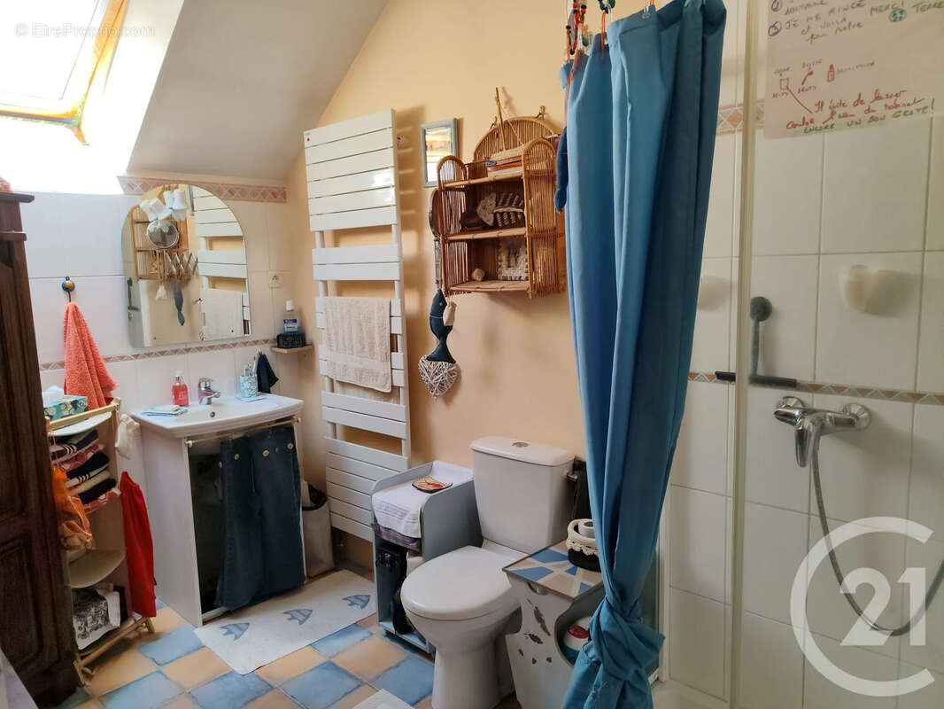 Maison à POUQUES-LORMES