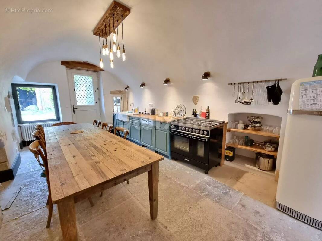 Maison à BRINON-SUR-BEUVRON