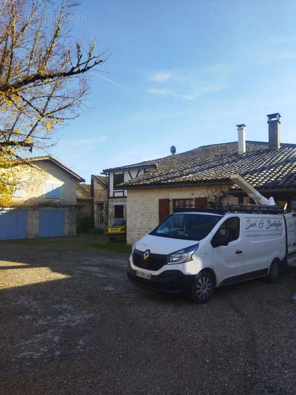 facade - Maison à ARCAMBAL