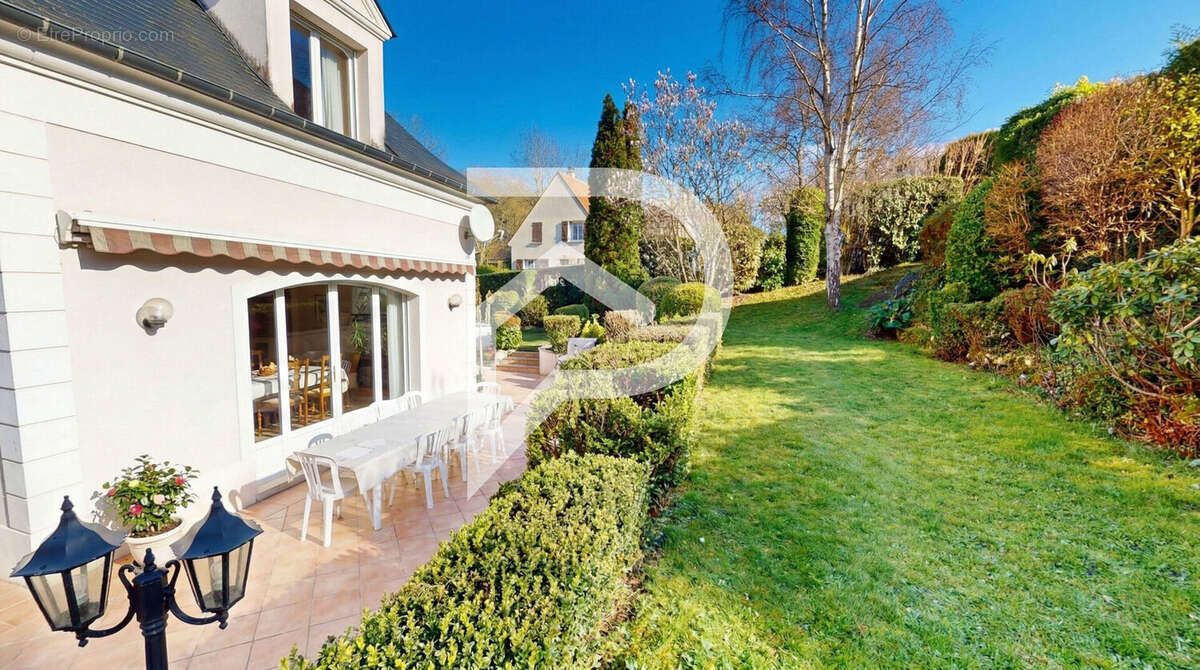 Maison à L'ETANG-LA-VILLE