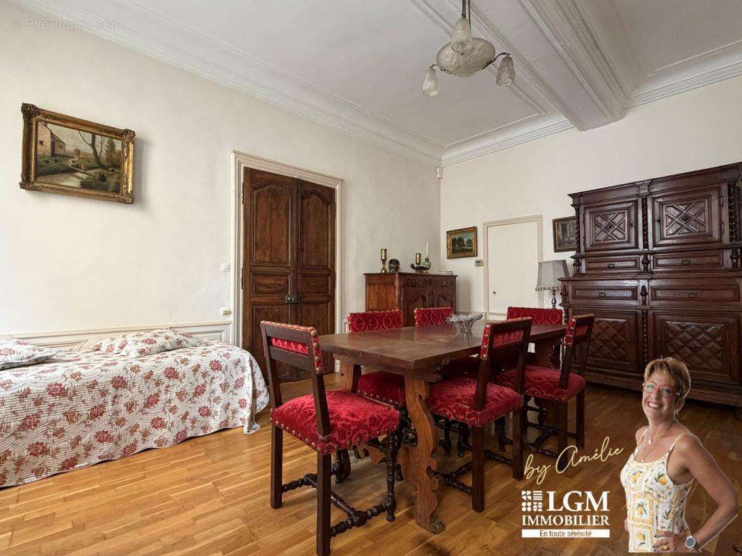 Demeure d'exception au cœur du vieux Château-Thierry -5 Chambres, un appartement - 319 m² d'histoire ! - photo 9