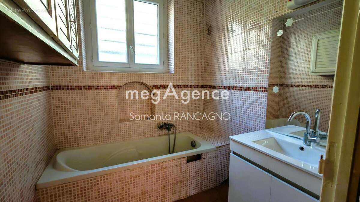 Maison à LE CANNET-DES-MAURES