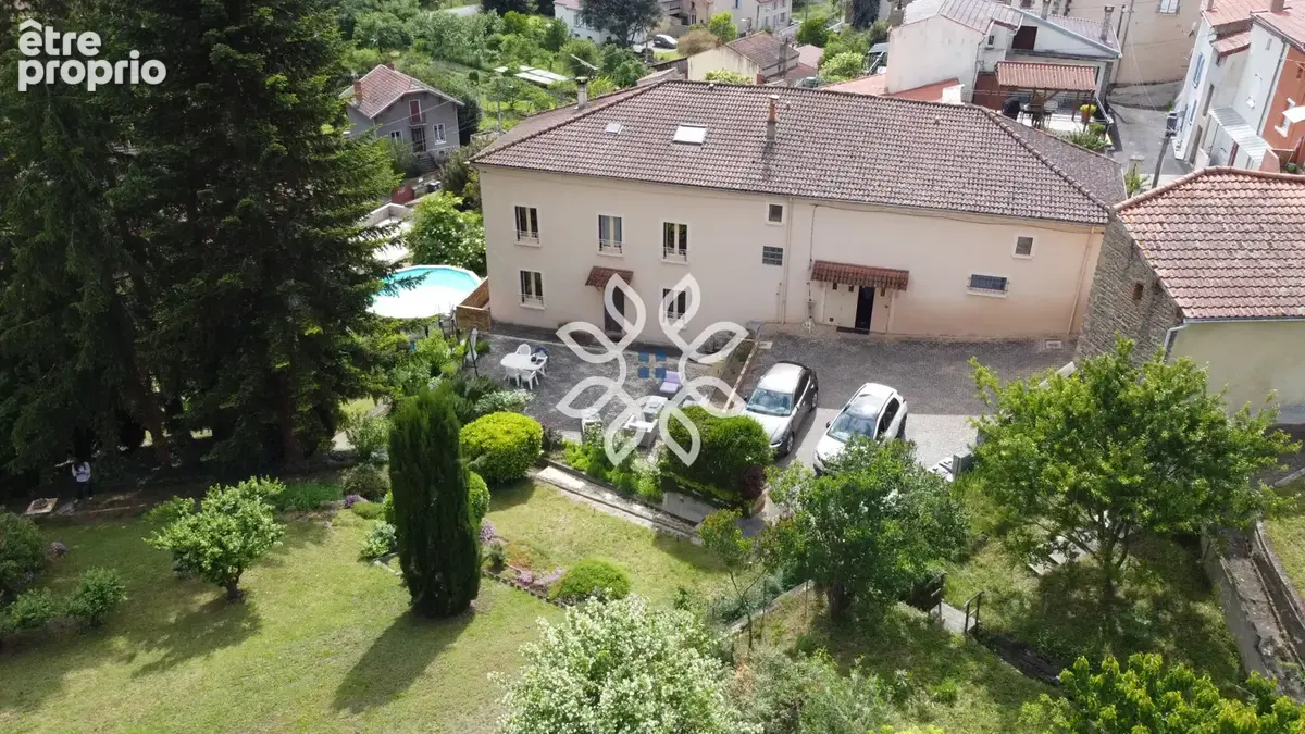 Maison à AUZAT-LA-COMBELLE