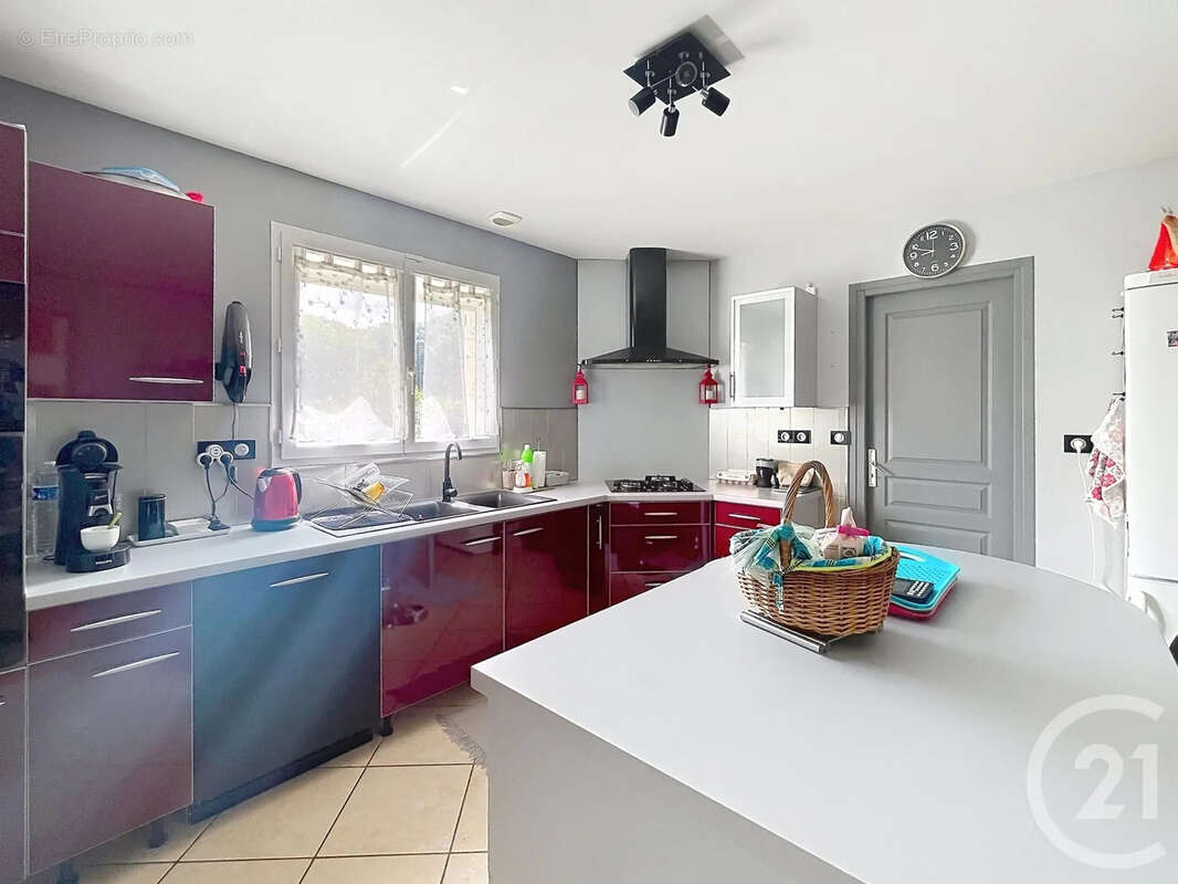 Maison à NOISY-RUDIGNON