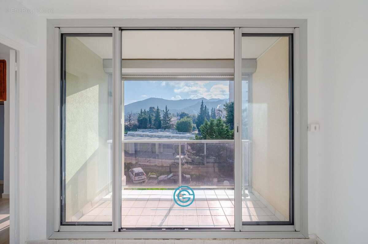 Appartement à MARSEILLE-10E