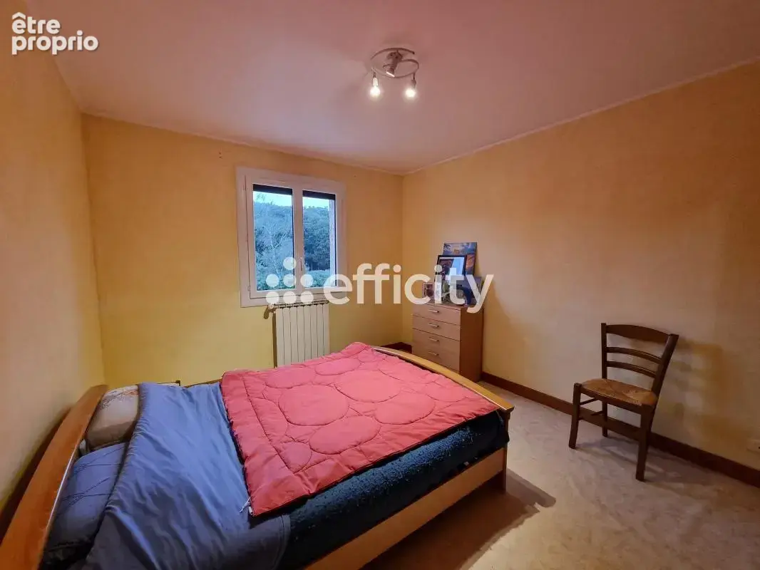 Maison 144 m² à Les Bessons  - photo 13