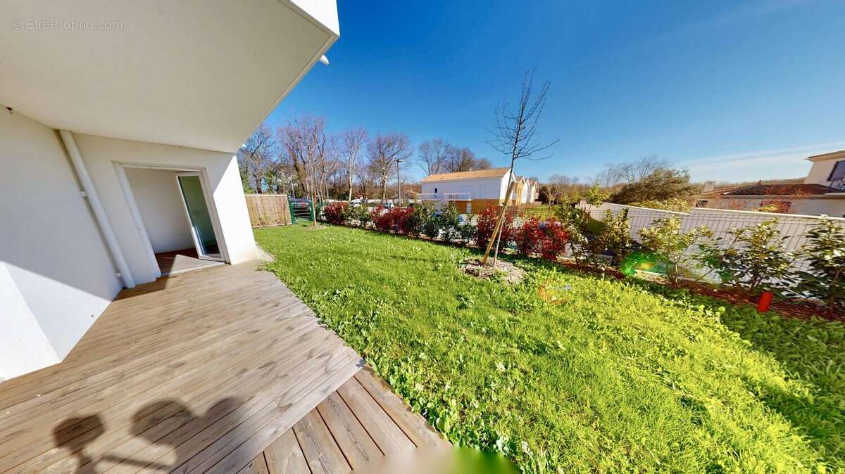 Appartement à FOURAS