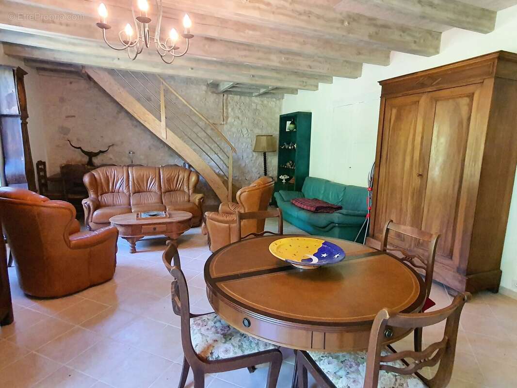 Maison à LOUBES-BERNAC