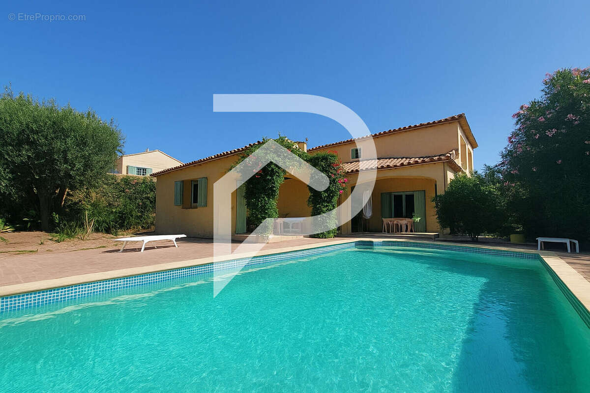 Maison à SAINT-CYPRIEN