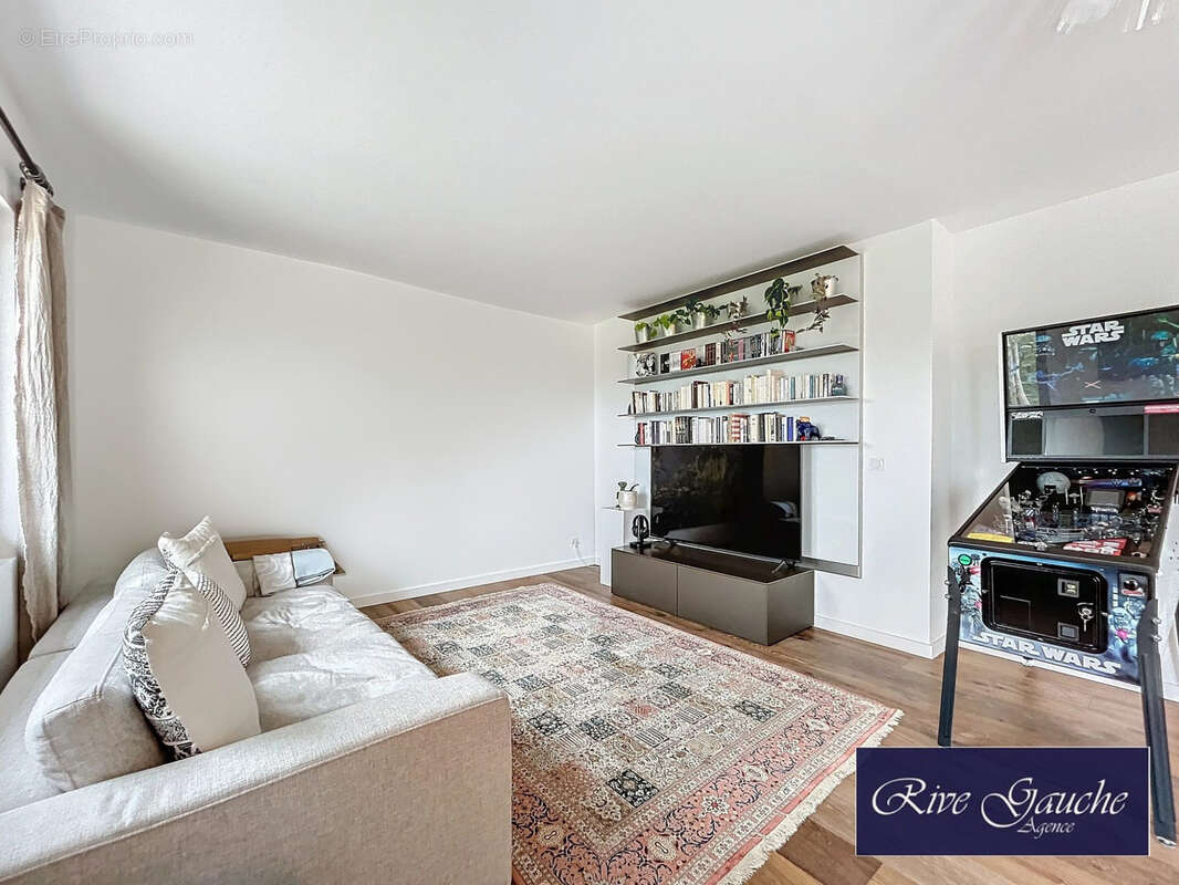 Maison à CHENS-SUR-LEMAN