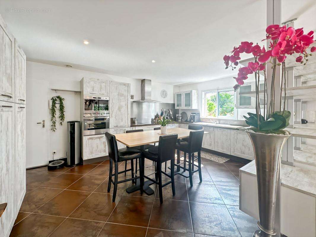 Maison à PORTES-LES-VALENCE