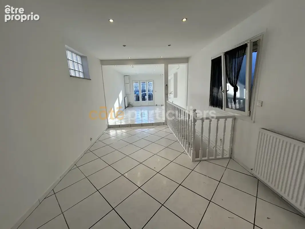 Maison Villeneuve Le Roi 3 pièce(s) 62 m2 - photo 2