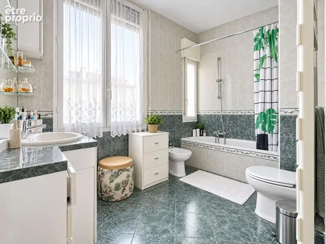 Nice centre – maison de ville 5 pièces – 240 m² habitables – terrasse de 80 m² – box – cave - photo 20