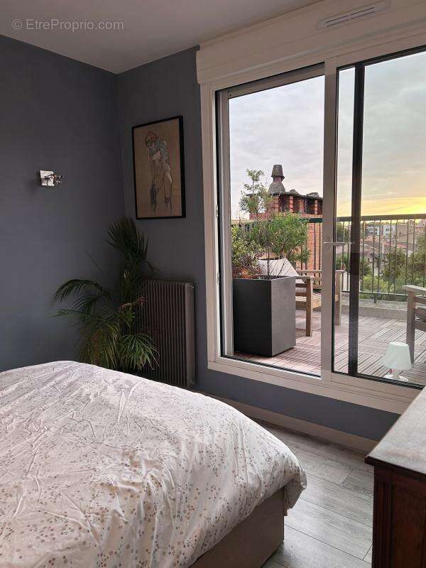 Magnifique T3 traversant avec grande terrasse – Le Busca - photo 5