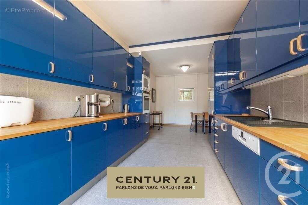 Maison à SAINT-MAUR-DES-FOSSES