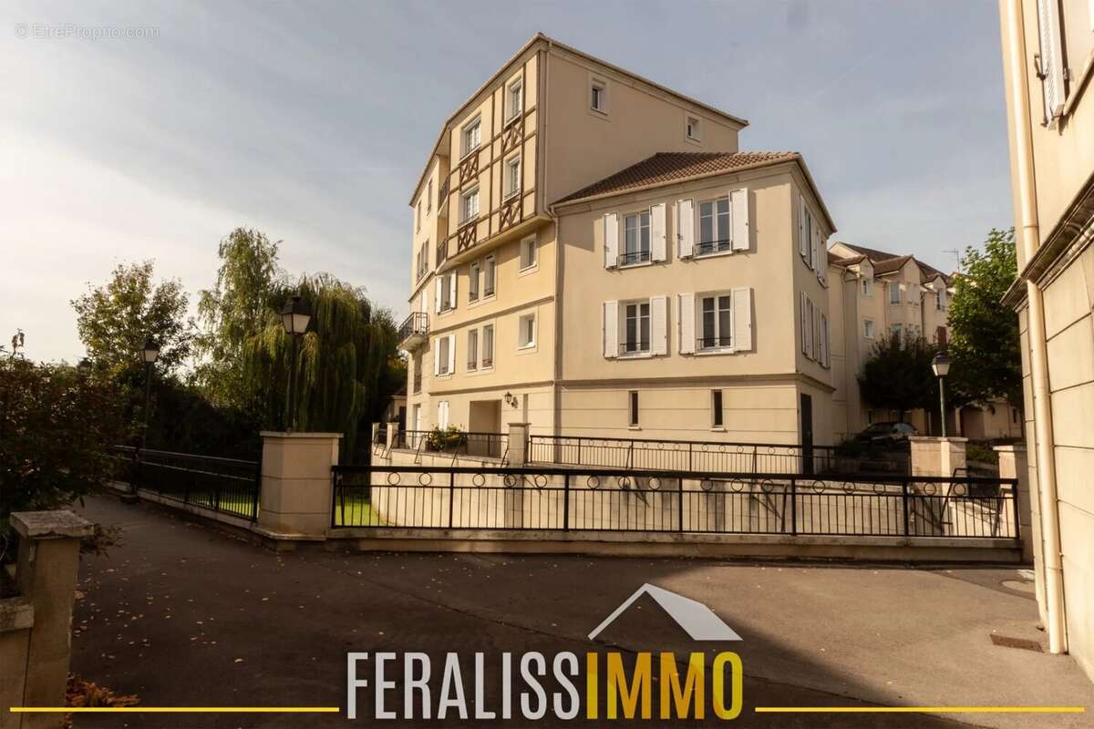 Appartement à COURDIMANCHE