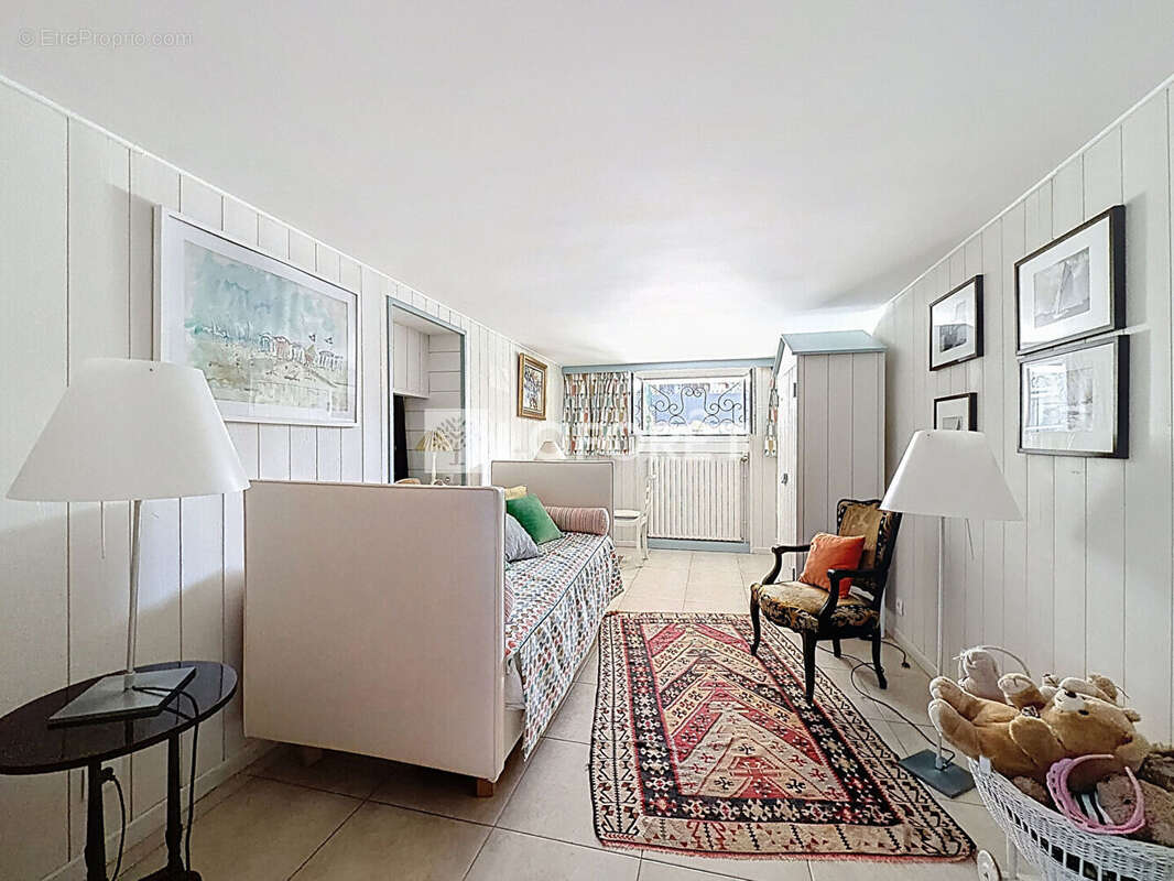 Maison à OUISTREHAM