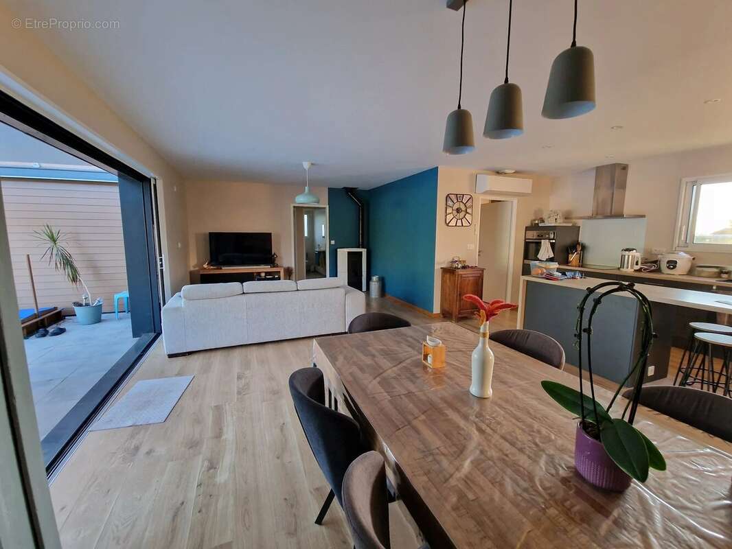 Maison à SAINTE-LIVRADE-SUR-LOT