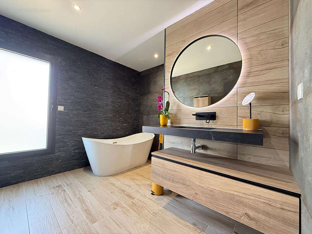 Maison à CHATELLERAULT