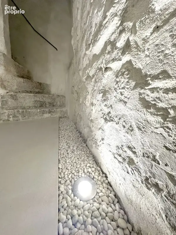 Maison rénovée de 3 chambres à Arles - photo 13