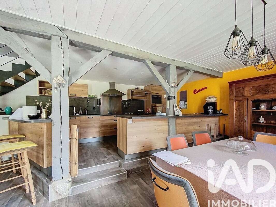 Maison 226 m² à Langoelan  - photo 6