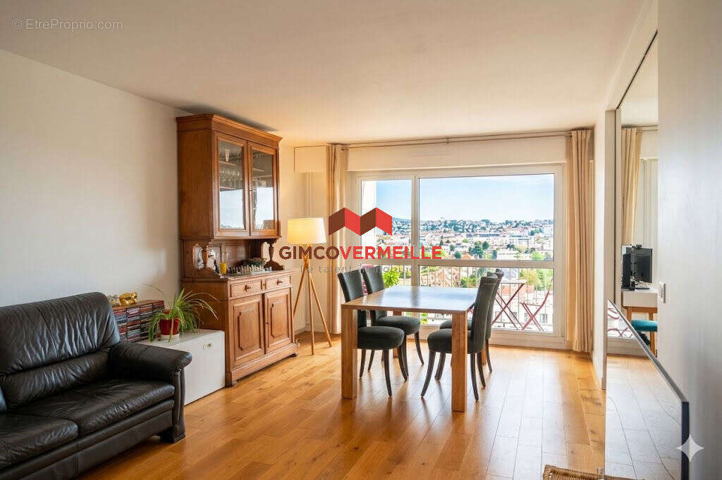Appartement à RUEIL-MALMAISON