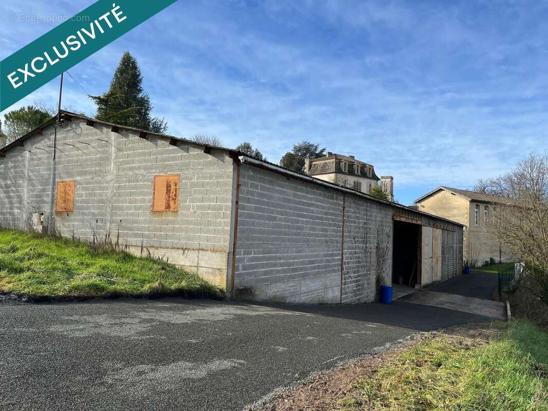 Photo 2 - Commerce à CASTILLONNES