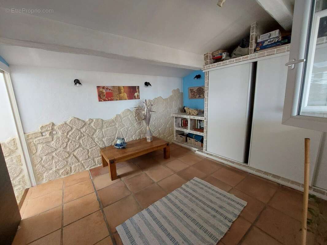 Rare à la vente – Ancien presbytère entièrement rénové au cœur de Carnoules - photo 10