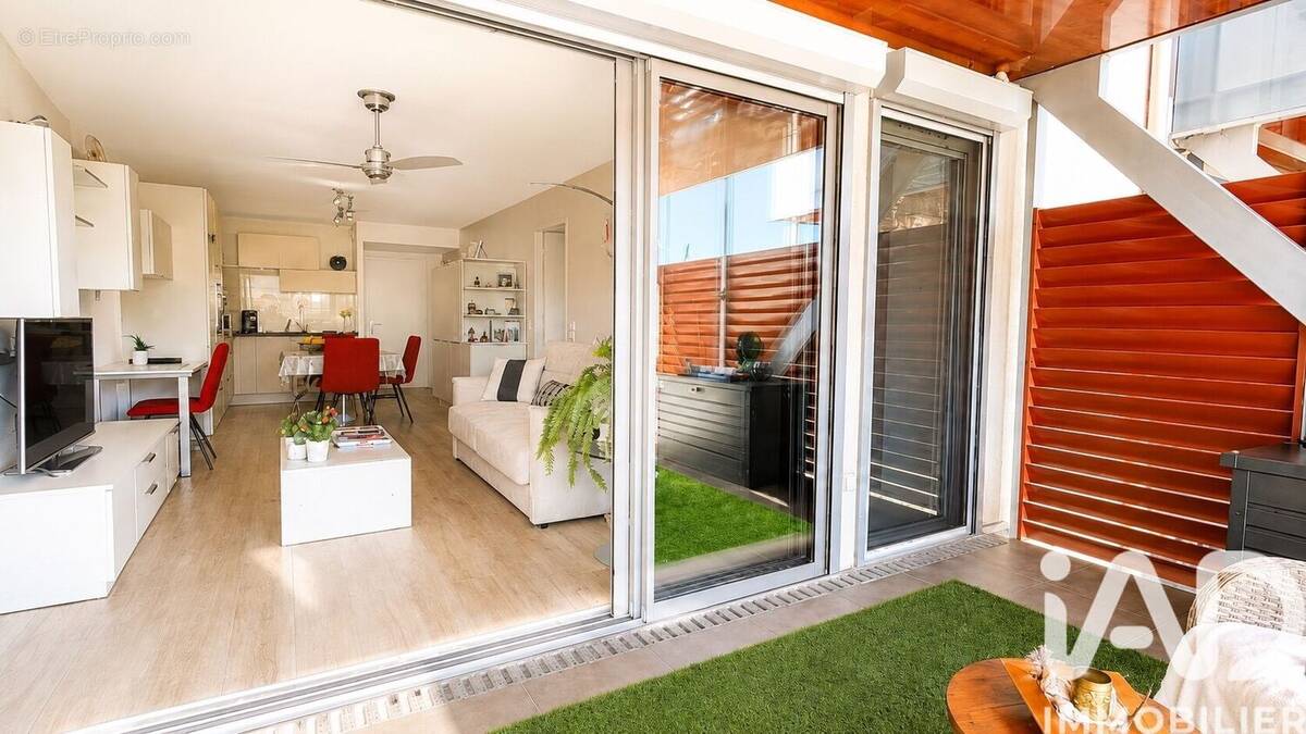 Photo 1 - Appartement à LE LAVANDOU