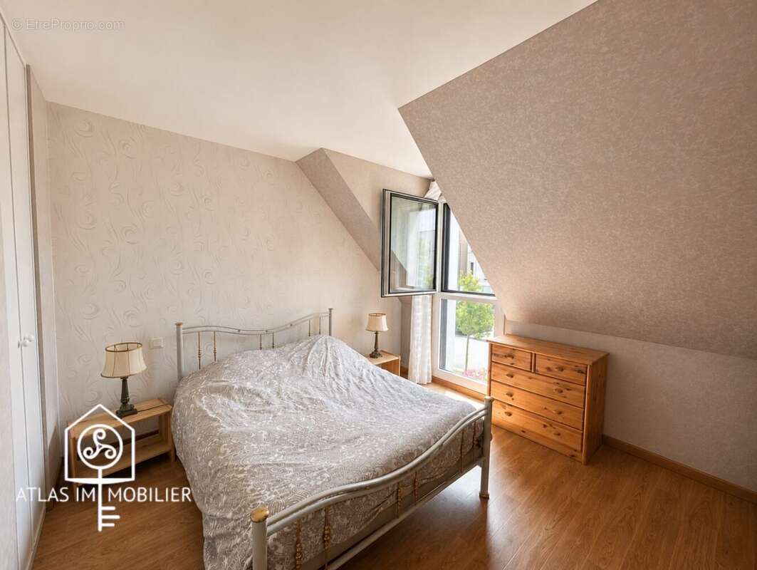 Maison 96 m² à Chavagne  - photo 9