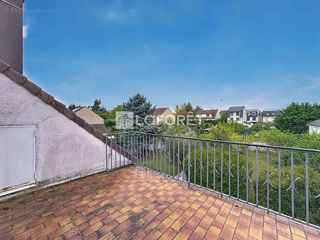 Maison à BONNEUIL-SUR-MARNE