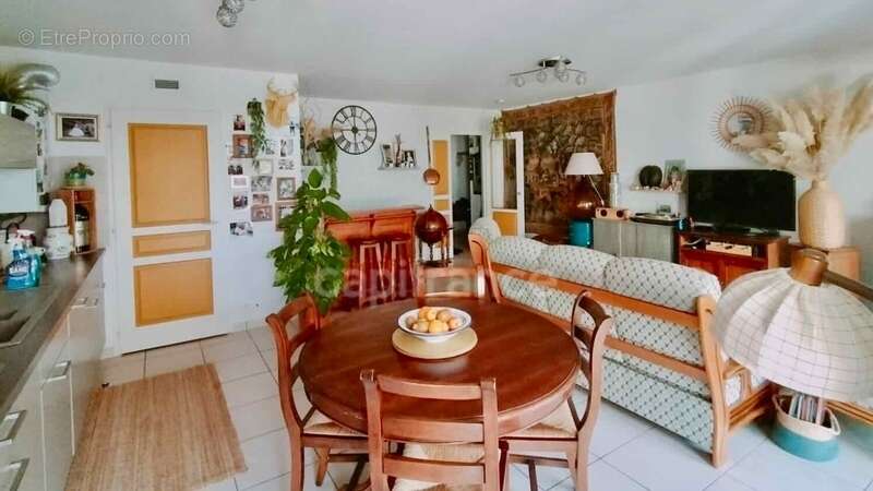 Appartement à THOIRY