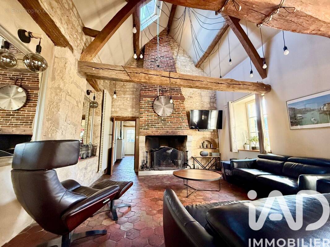 Photo 1 - Maison à REMY