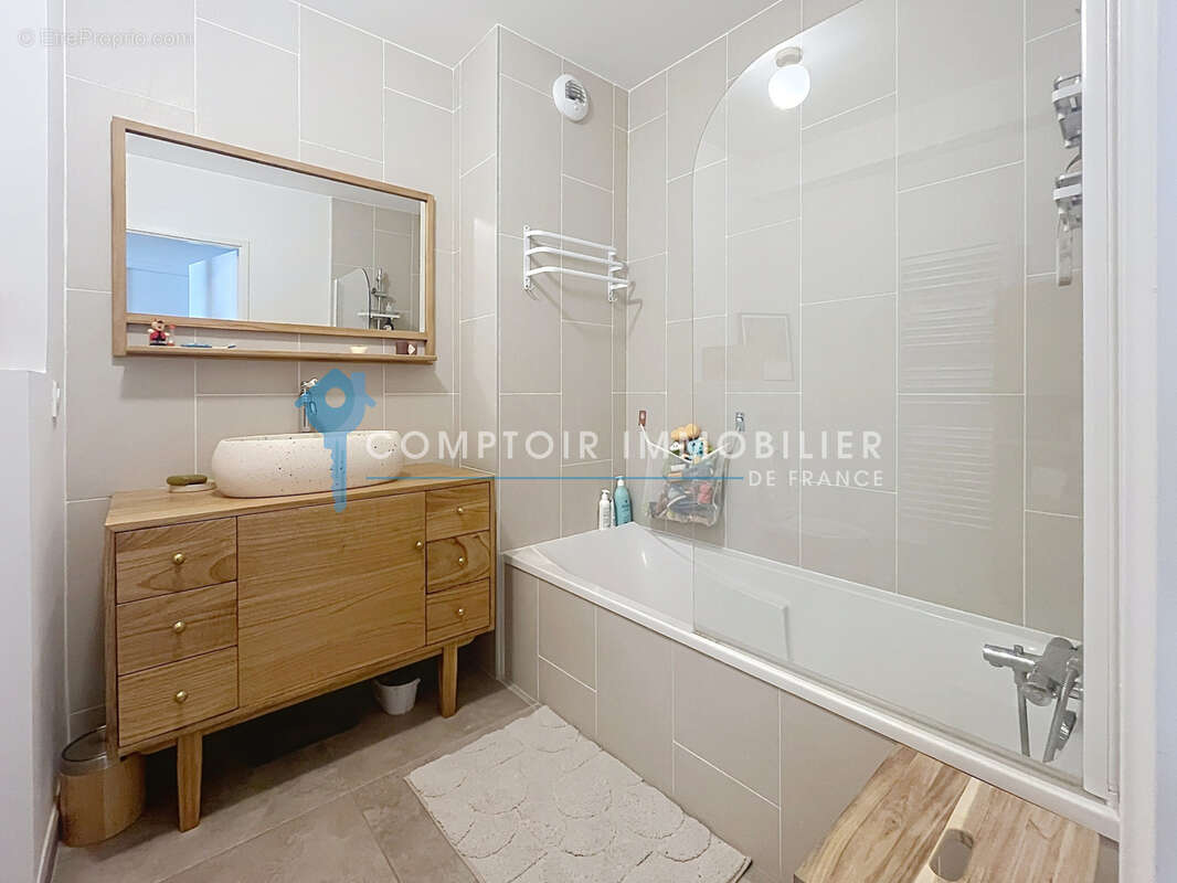 Appartement 4 pièces 96 m2 avec terrasse de 21m2 Quartier ESTANOVE - photo 9