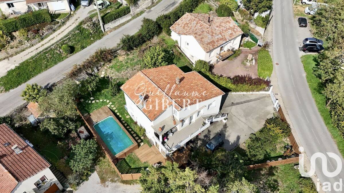 Photo 1 - Maison à VEYRAS