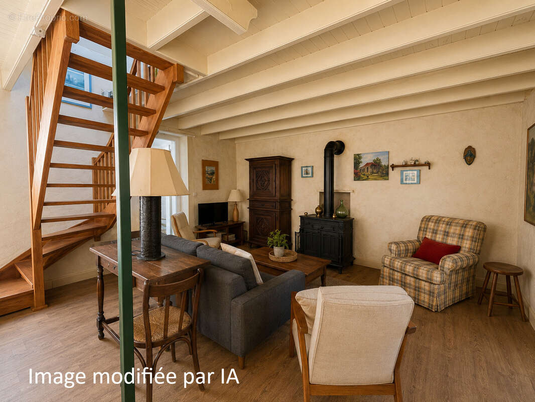LE BONO, MOCQUARD immobilier vous propose cette maison de charme au cœur du Bono   À deux pas du port et des c - photo 6