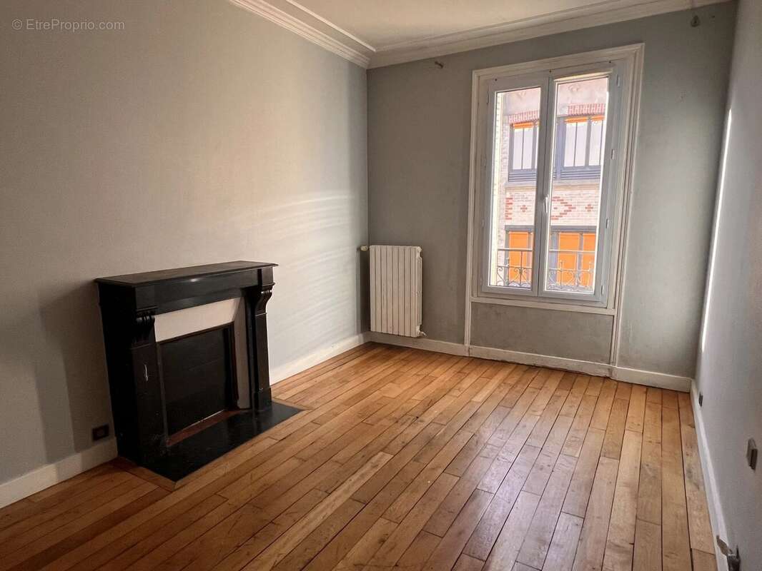 Appartement à PARIS-19E