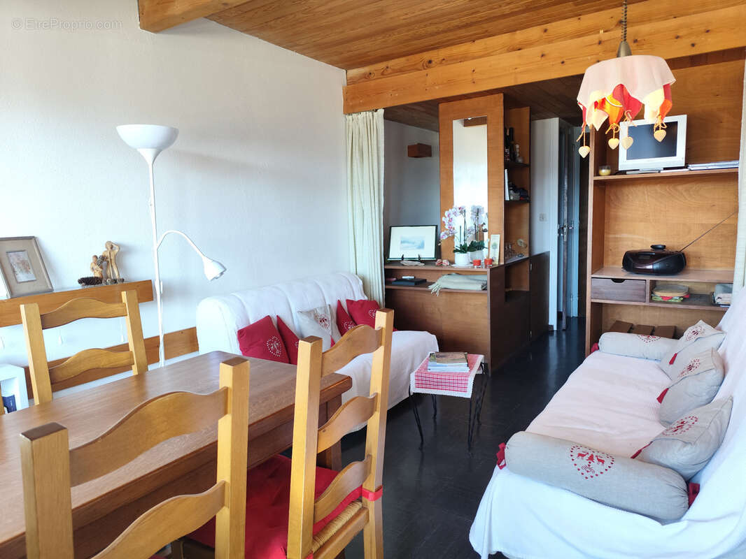 Appartement à MURAT-LE-QUAIRE