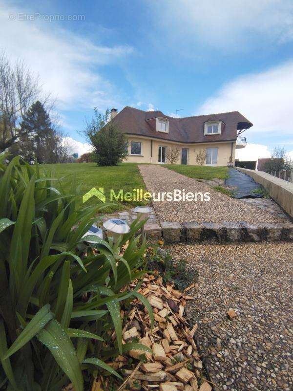 Maison à LUSIGNY-SUR-BARSE